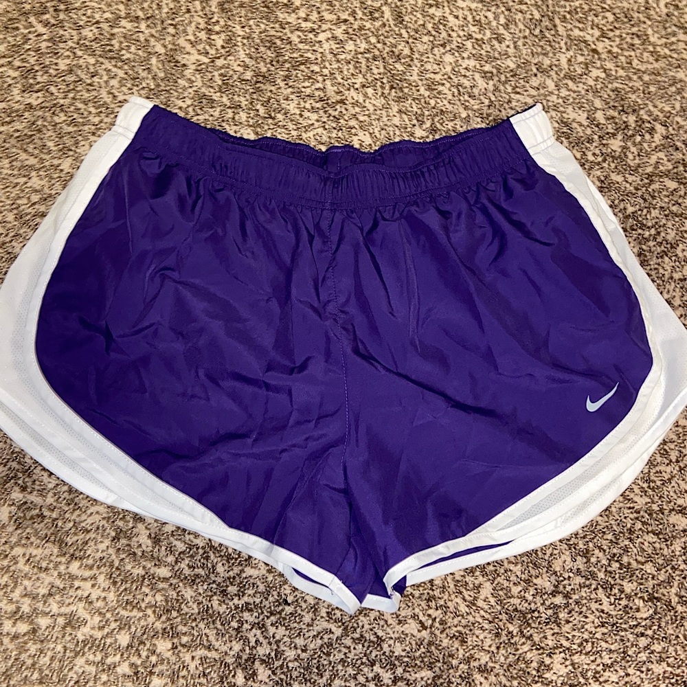 Women’s Nike Tempo Dry Core 3” Running Shorts